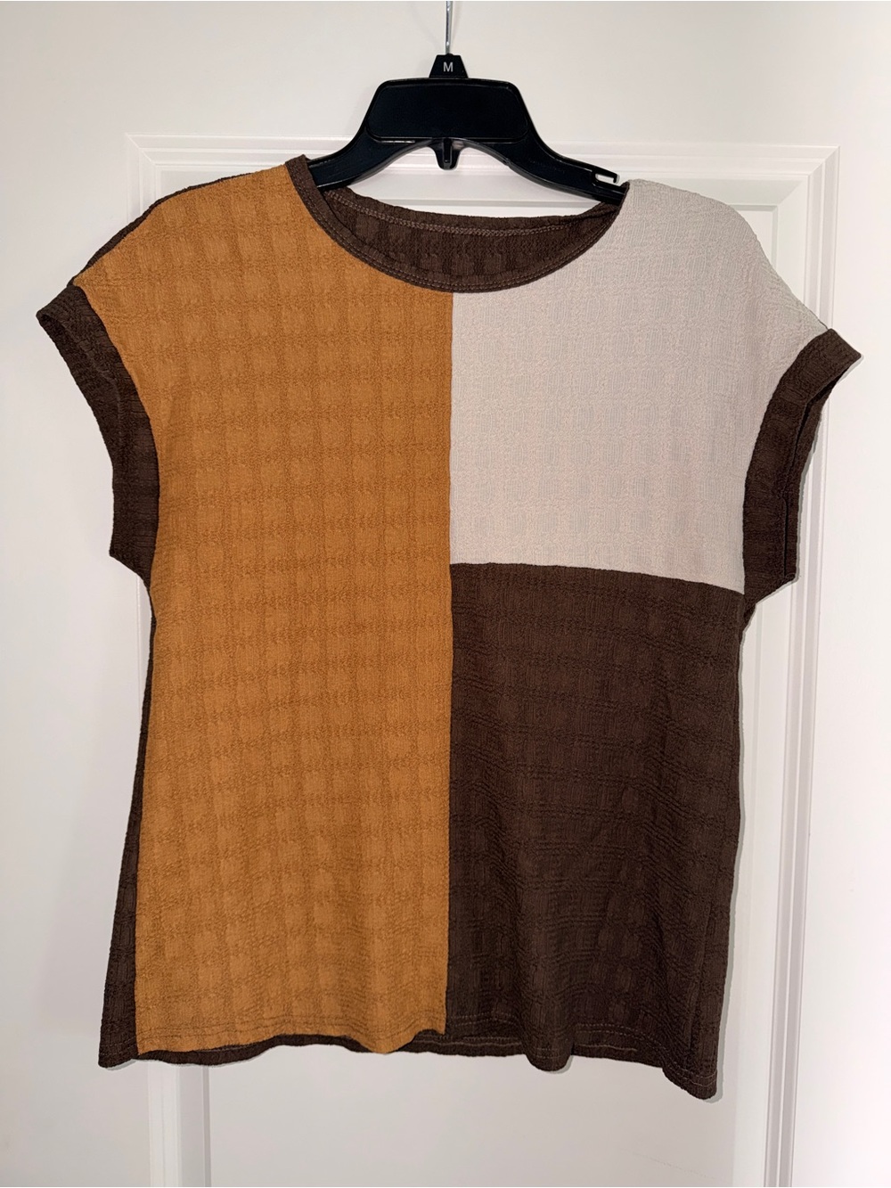 SHEIN Colorblock Short Sleeve Knit Top in Mustard, Brown & Cream